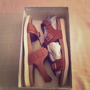 9 M Easy Spirit Comfort Sandals: Final Price